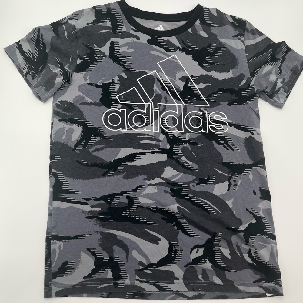 Adidas, black and gray camo T-shirt / boys large